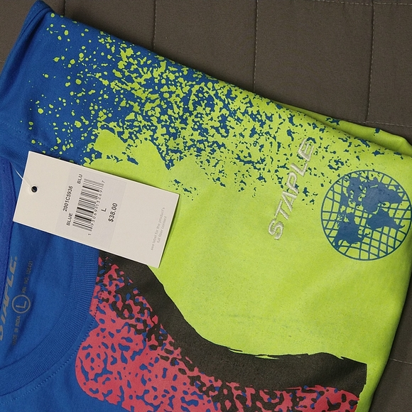 Staple Pigeon Spray Tee - Picture 2 of 4